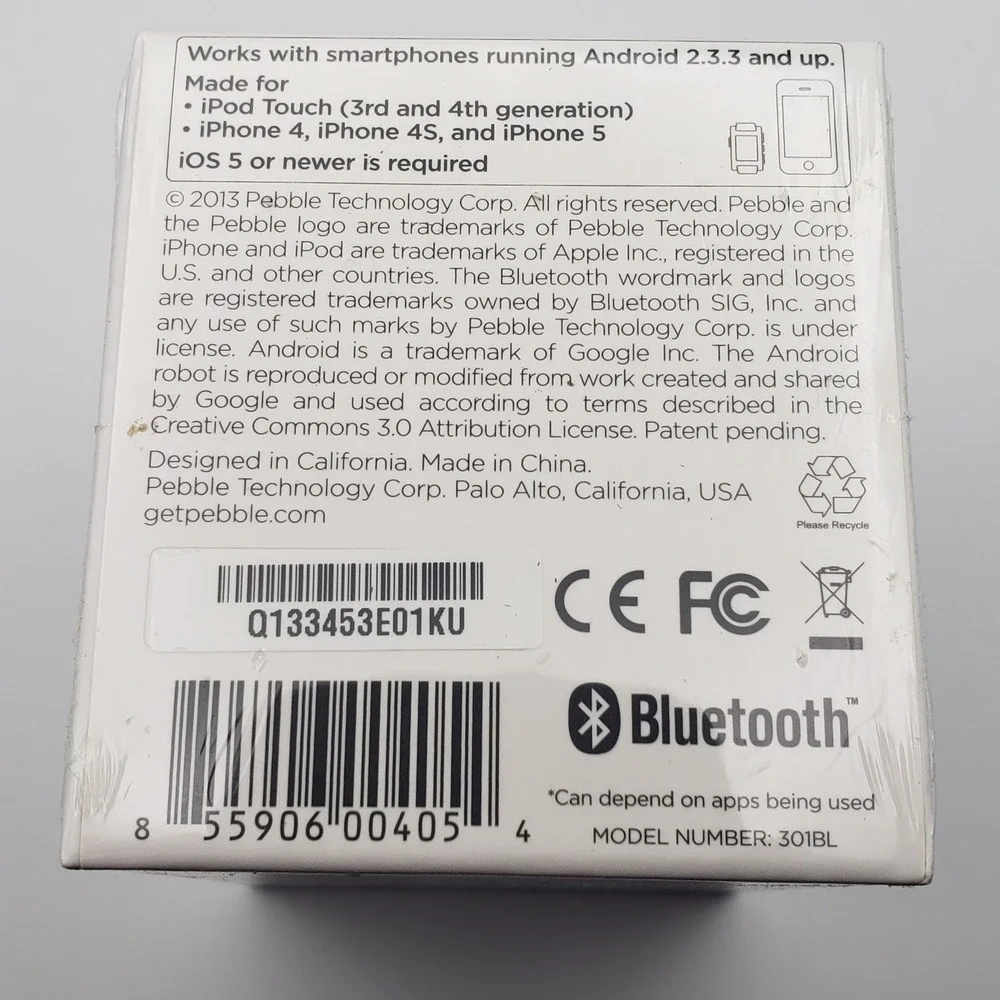 Pebble Smart Watch 301BL E-Paper Bluetooth iOS Android Black New Sealed